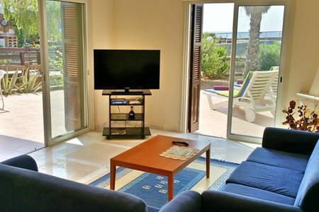 Larnaka Beach House 3 外观 照片